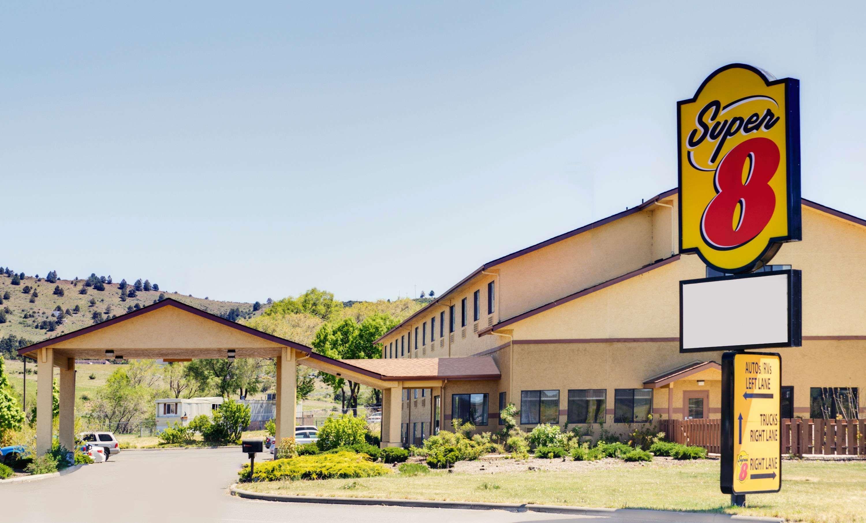 Super 8 By Wyndham Klamath Falls Zewnętrze zdjęcie
