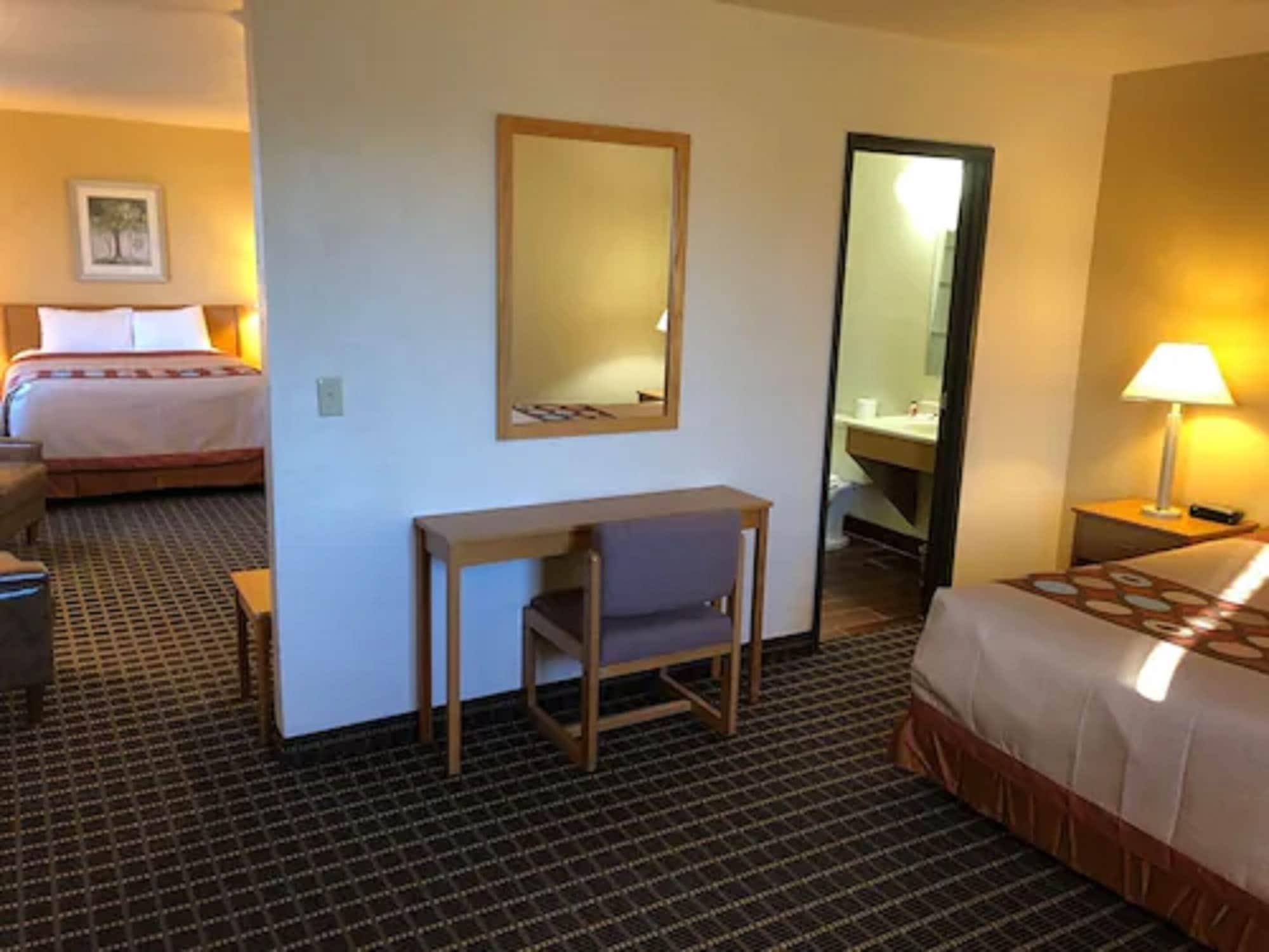 Super 8 By Wyndham Klamath Falls Zewnętrze zdjęcie